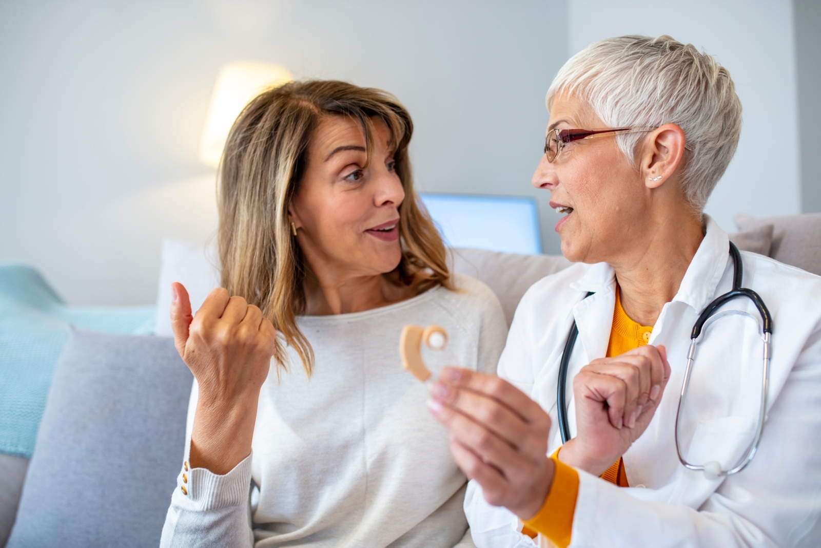 Hearing Aids Seniors Are Rushing To Buy